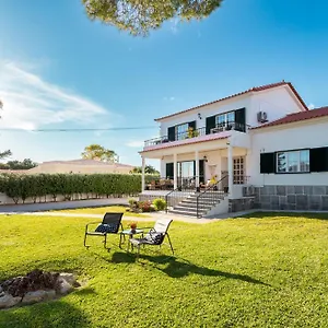 Affittacamere Moro's Friends House -, Cascais
